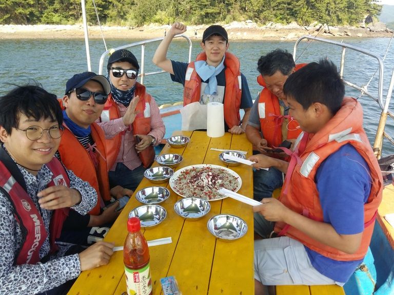 여름이 떠나기전에~통영으로 오셔서 맛있는회와 즐거운 낚시 오만원으로 깔끔하게 즐기기~~