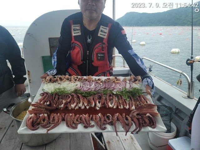 lg_j16889789930788_1688872101461.jpg
